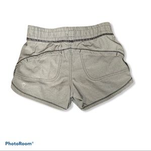 Ivivva by Lululemon girls shorts Sz 7